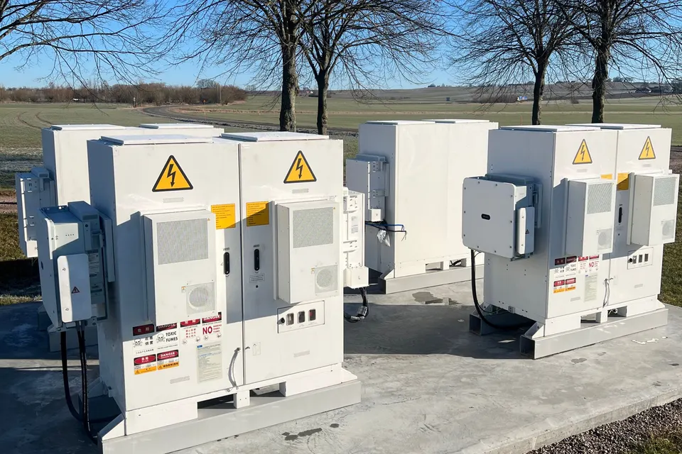 Kommersiell fastighet i norra Skåne med solceller och batterilager
